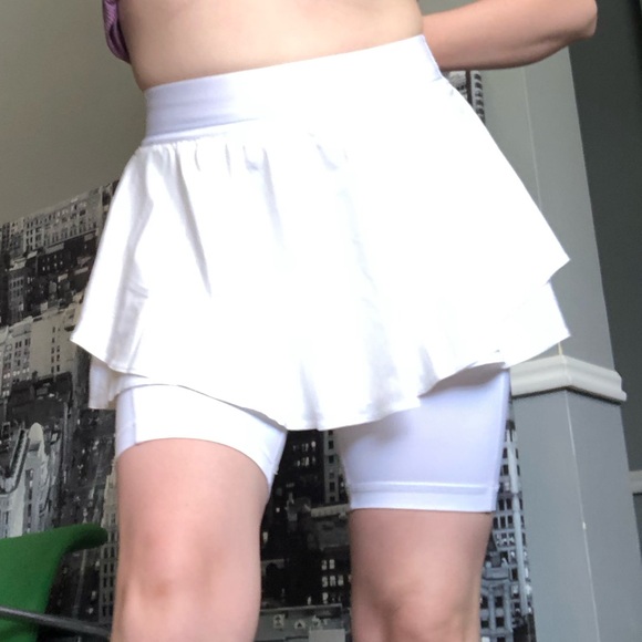 Lululemon Court Revival Skirt With Extended Liner in White - Picture 3 of 13